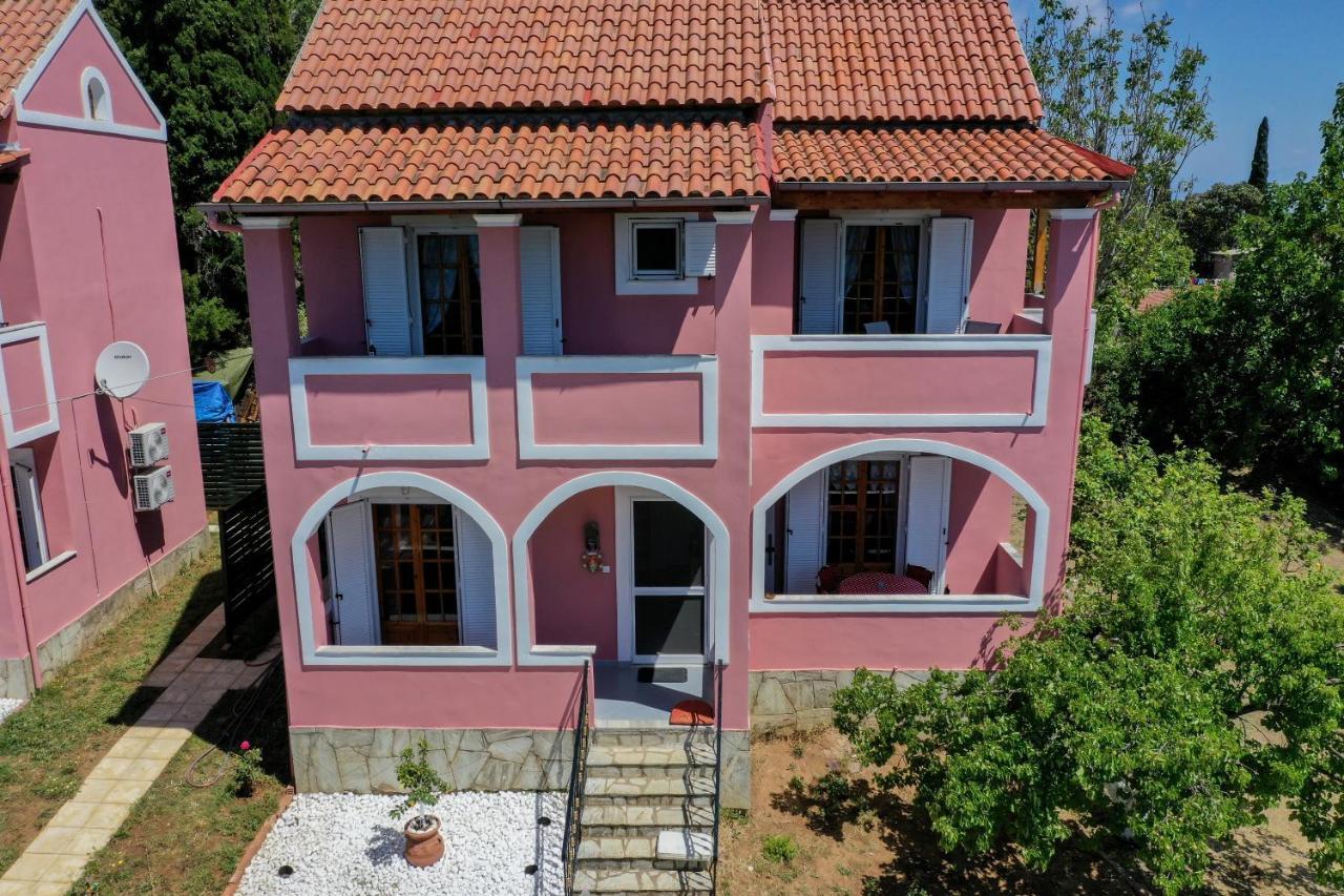 Alice'S & Teo'S Houses Chlomatiana Exterior photo